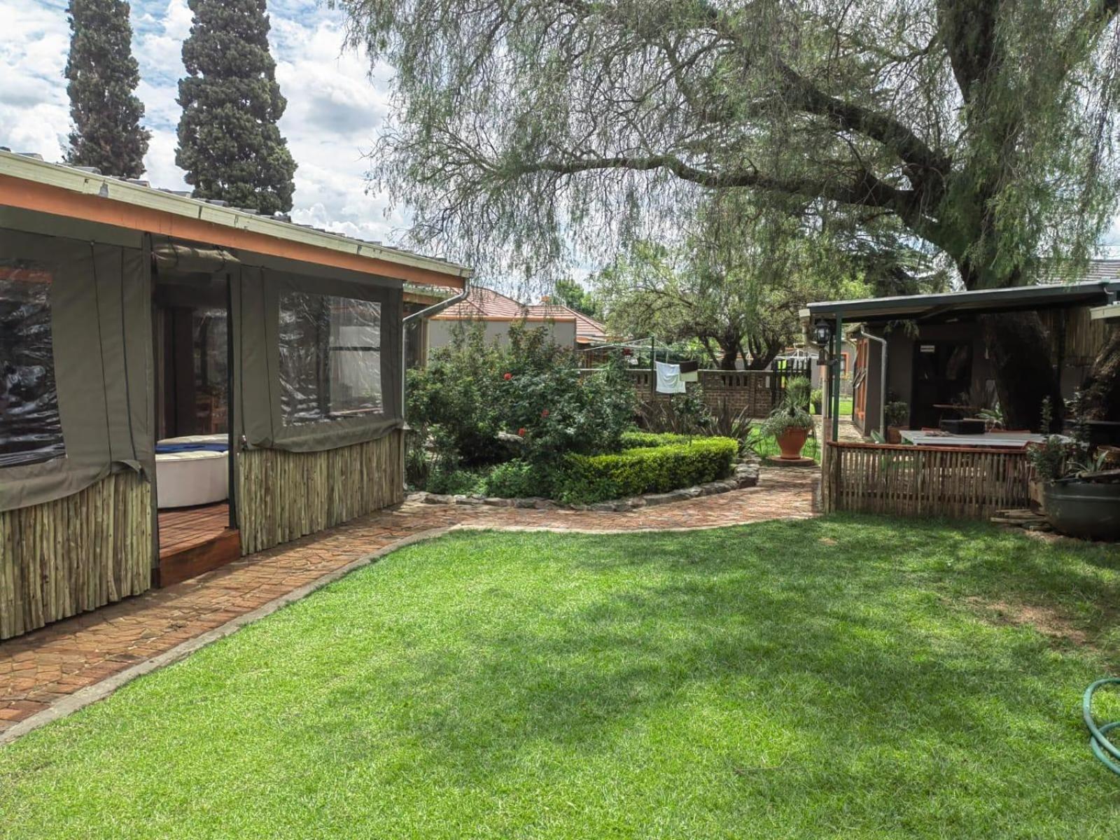 Sibahlenomhlambi Guesthouse Springs (Gauteng) Exterior foto