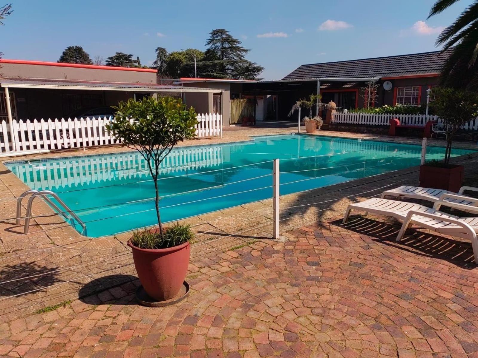Sibahlenomhlambi Guesthouse Springs (Gauteng) Exterior foto
